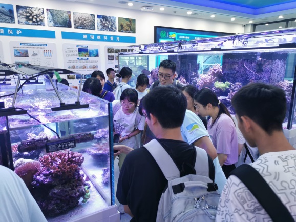 D:\科普\2023\2022學年英才計劃\2023-7 暑假營\2023-7-11 參觀華南環(huán)科所珊瑚礁生態(tài)效益研究平臺\IMG_20230711_134348.jpg