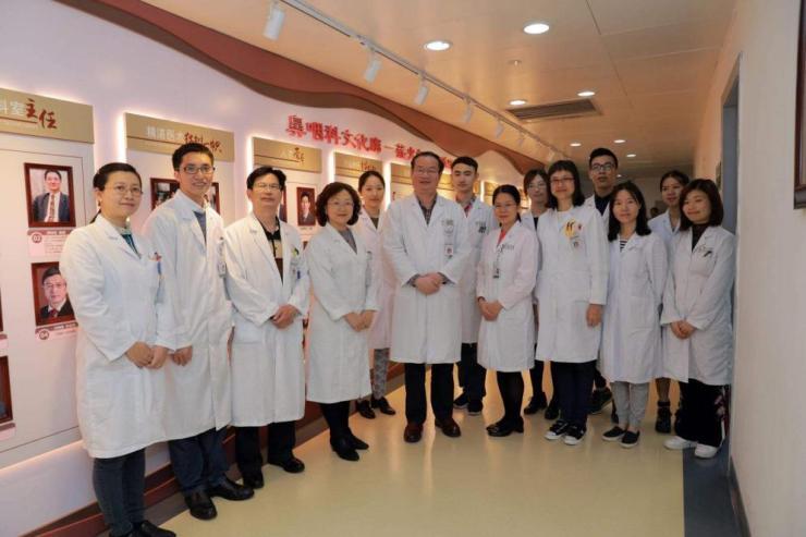 參與研究的麥海強(qiáng)教授團(tuán)隊(duì)