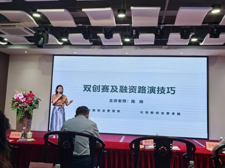 4378111cbeb4a042c2e3f493da5e81d