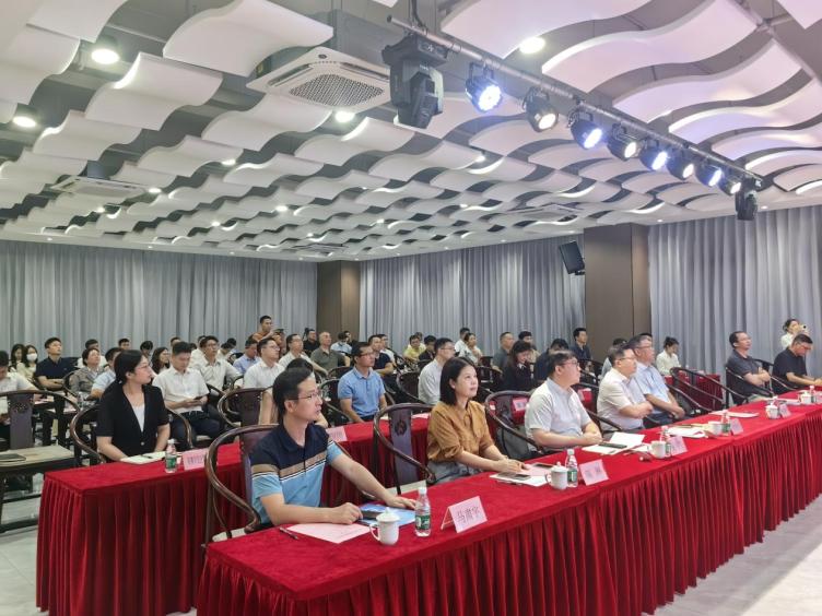 4709690dd5703cd3502861476a2bb17