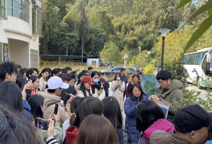 10864517619570140789