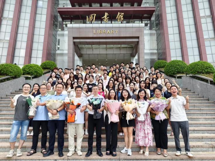 fcd3992a62e4749f69971b8d9546197