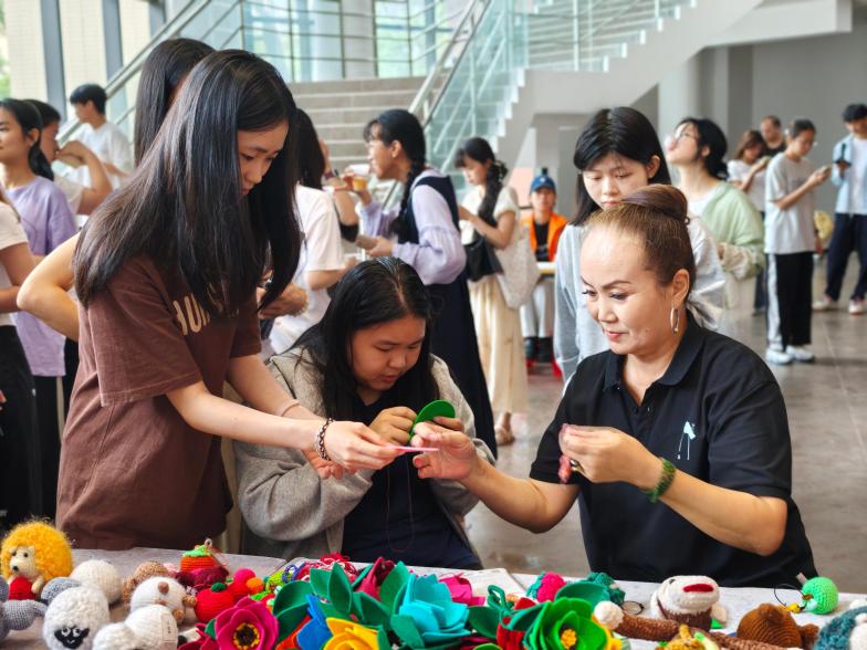 0817cba8b4a09a180b343e1b50c1db9