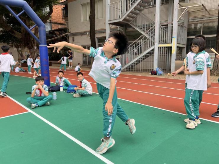 b138d76c28ea41b6775b7bef982a5731_