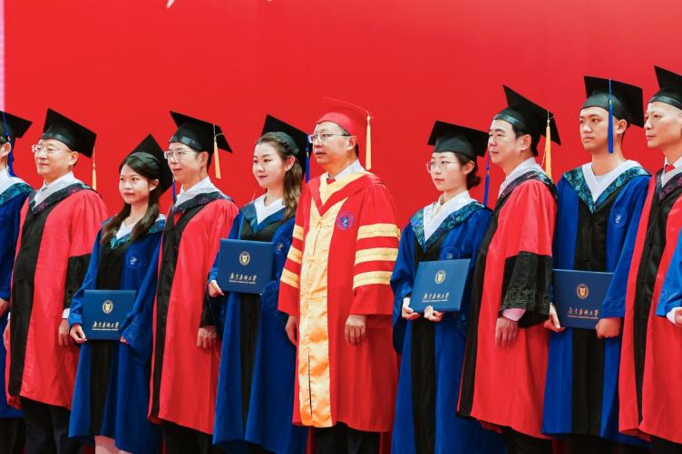 11f1e698486493198a03ec1903a656b78