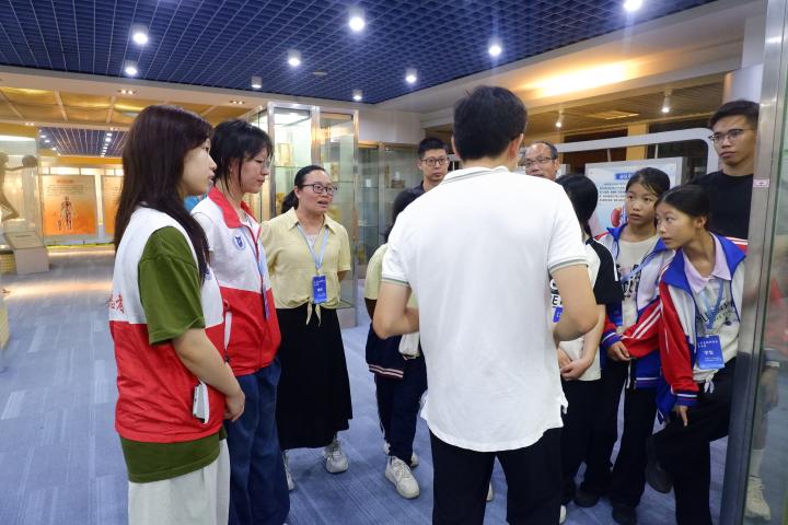 參觀人體科學(xué)教育中心